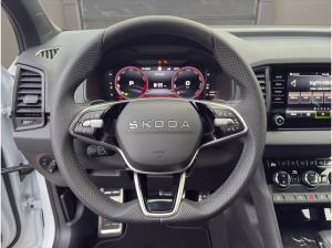 Skoda Karoq SOFORT VERFÜGBAR! Sportline DCC Pano AHK Kamera eHeck