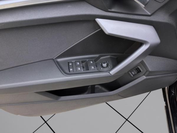 Audi A3 Limousine 35 TDI ADVANCED NAVI SHZG VIRTUAL LM18