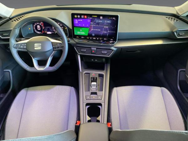 Seat Leon 1.5 eTSI Road Edition DSG ACC Kamera Navi