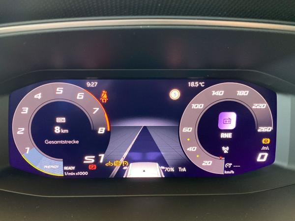 Seat Leon 1.5 eTSI Road Edition DSG ACC Kamera Navi