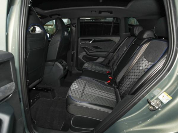 Volkswagen Tiguan R-Line 2.0 TDI 4M DSG AHK Navi Pano IQ.Light