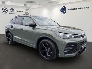 Volkswagen Tiguan 1.5eTSI DSG R-Line AHK+PANO+KEYLESS+NAVI+