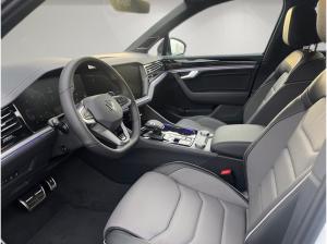 Volkswagen Touareg 3.0TDI 4M R-Line AHK+HUD+PANO+STHZ+20"++ Volkswagen Touareg 3.0TDI 4M R-Line AHK+HUD+PANO+STHZ+20"++