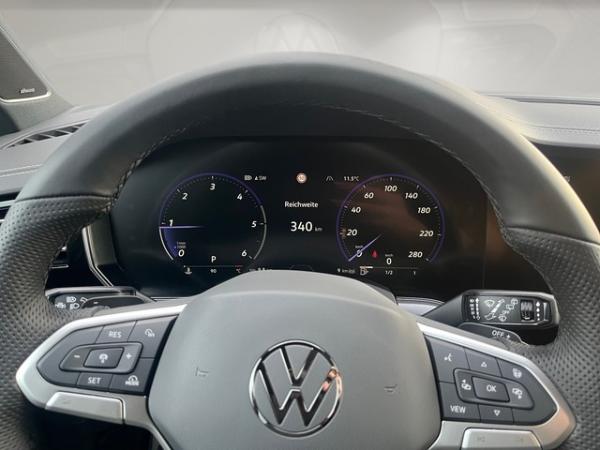 Volkswagen Touareg 3.0TDI 4M R-Line AHK+HUD+PANO+STHZ+20"++ Volkswagen Touareg 3.0TDI 4M R-Line AHK+HUD+PANO+STHZ+20"++