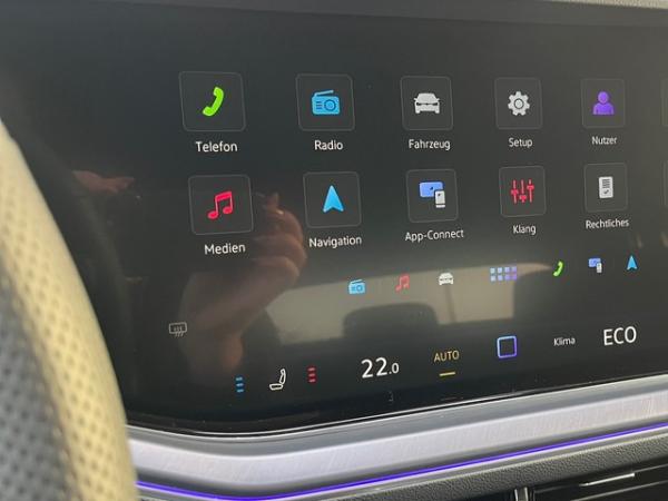 Volkswagen Touareg 3.0TDI 4M R-Line AHK+HUD+PANO+STHZ+20"++ Volkswagen Touareg 3.0TDI 4M R-Line AHK+HUD+PANO+STHZ+20"++