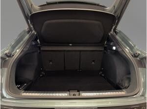 Audi Q3 TDI S tronic 2xS LINE/LED/TECH-PLUS/NAVI/KAM