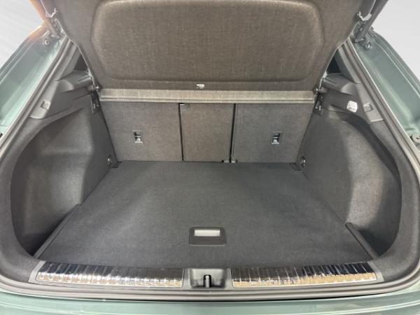 Audi Q3 TFSI S line S tro AHK+Dig-Matrix+Kamera+Navi