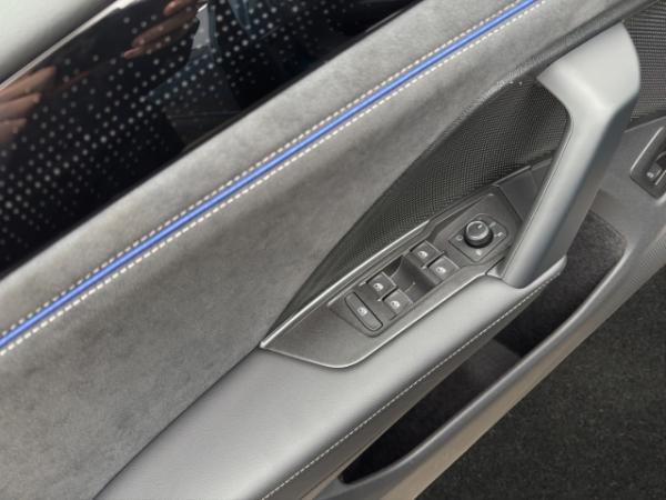 Volkswagen Tiguan R-Line 2.0TDI DSG WINTERRÄDER!,NAVI,IQ-DRIVE