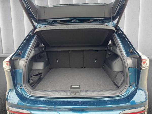 Volkswagen Tiguan R-Line 2.0TDI DSG WINTERRÄDER!,NAVI,IQ-DRIVE
