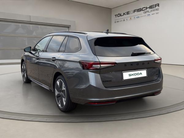 Skoda Superb SOFORT VERFÜGBAR! Combi Sportline DCC AHK Navi Pano eHeck Skoda Superb SOFORT VERFÜGBAR! Combi Sportline DCC AHK Navi Pano eHeck