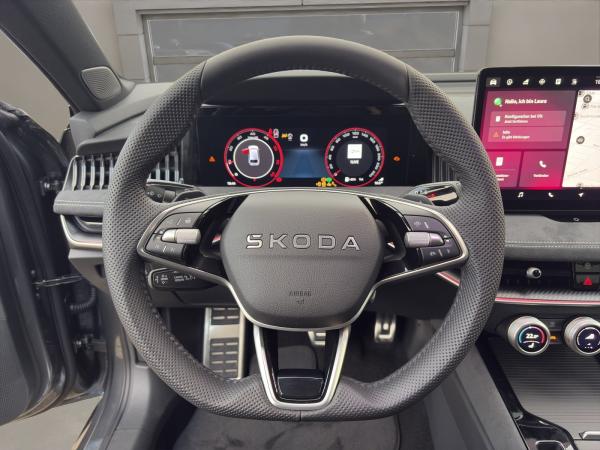 Skoda Superb SOFORT VERFÜGBAR! Combi Sportline DCC AHK Navi Pano eHeck Skoda Superb SOFORT VERFÜGBAR! Combi Sportline DCC AHK Navi Pano eHeck