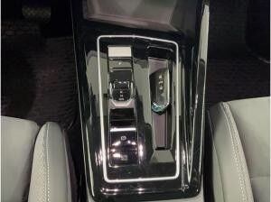 Volkswagen Golf VIII Variant Style (AHK.Kamera.Pano.LED.Navi) 1.5 eTSI DSG