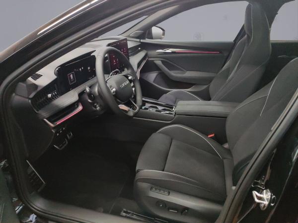 Skoda Superb Combi Sportline 2.0 TDI DSG 4x4 AHK ACC