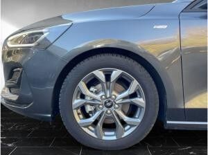 Ford Focus ST-Line Turnier Automatik Sportpaket Navi