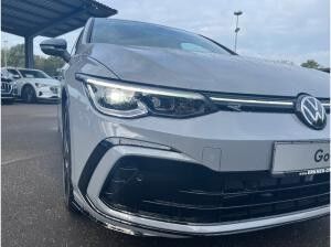 Volkswagen Golf VIII Lim. 1.5eTSI DSG R-Line NAVI+LED+KAMERA+++