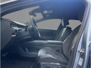 Volkswagen ID.7 Pro Tourer AHK/WÄRMEPUMPE/MATRIX-LED/ACC