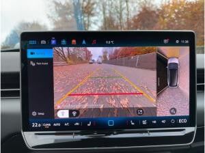 Volkswagen ID.7 Tourer Pro Navi AHK Wärmep. ACC Panorama