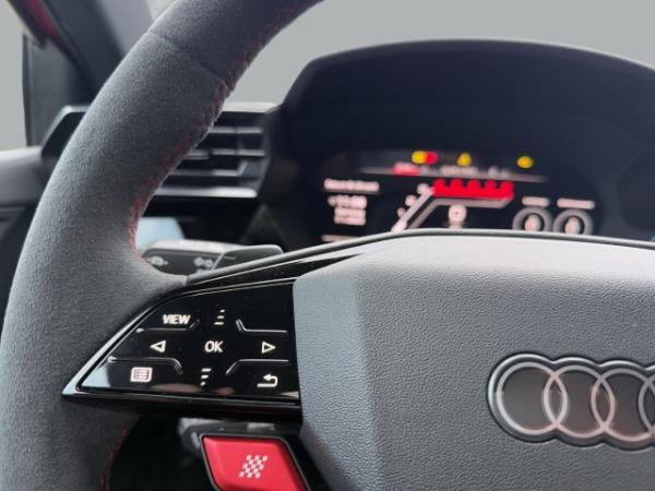 Audi RS3 SPORTBACK 2.5 TFSI MATRIX-LED+PANO+SONOS+NAVI
