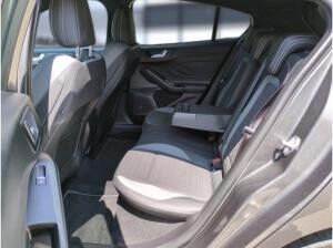 Ford Focus 2.3 EcoBoost ST 5-türig Bluetooth Navi LED