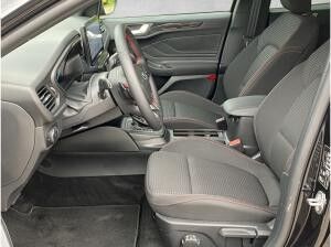 Ford Focus ST-Line Turnier Automatik Bluetooth/Navi LED