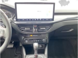 Ford Focus ST-Line Turnier Automatik Bluetooth/Navi LED