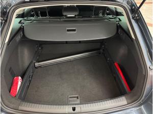 Seat Leon SP FR 1.5eTSI 110kW (150PS)*DSG*MATRIX*ACC*RFK*NAVI*GJR*SHZ*KESSY*