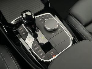 BMW X4 x30d HUD ACC SuView PanoD.Laser Standh.AHK 20