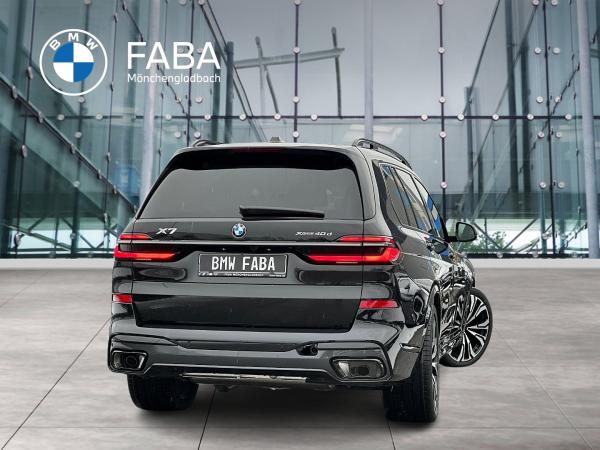 BMW X7 xDrive40d M Sport Pro B&W Surround AHK RFK