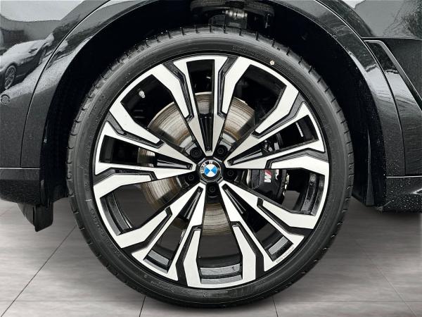 BMW X7 xDrive40d M Sport Pro B&W Surround AHK RFK