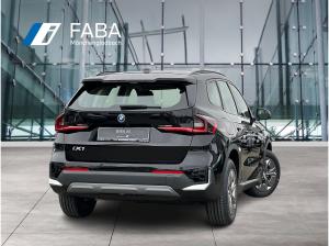 BMW iX1 eDrive20 DAB LED Komfortzg. Parkassistent