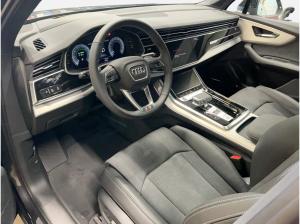 Audi Q7 TFSI e S line business quattro tiptronic