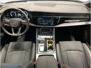 Audi Q7 TFSI e S line business quattro tiptronic