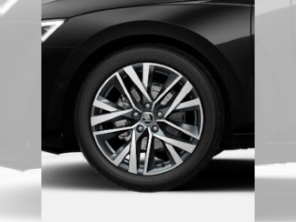 Skoda Octavia Combi 2.0 TDI *GEWRBE*SOFORT* l DSG l MATRIX l AHK l NAVI l KESSY l 360° l HUD l