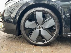 Volkswagen Passat Variant 2.0 TDI R-Line 4Motion DSG Standheizung