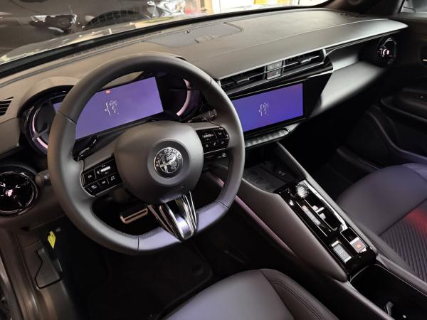 Alfa Romeo Junior Q4 1.2 VGT 107KW