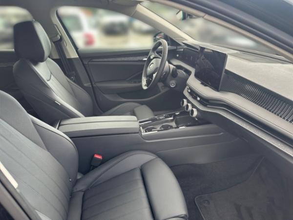 Skoda Superb Combi 2.0 TDI DSG Selection