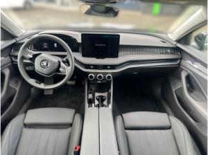 Skoda Superb Combi 2.0 TDI DSG Selection Skoda Superb Combi 2.0 TDI DSG Selection