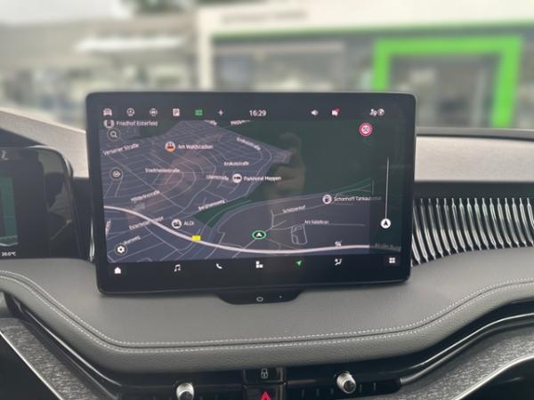 Skoda Superb Combi 2.0 TDI DSG Selection