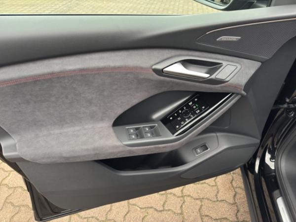 Audi Q6 e-tron Sportback performance 225 kW AHK Pano Luftfeder Leder BLP 99.500€