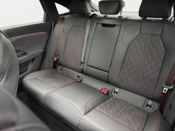 Audi Q6 e-tron Sportback performance 225 kW AHK Pano Luftfeder Leder BLP 99.500€