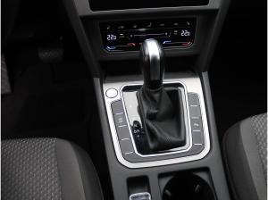 Volkswagen Passat Variant 2.0 TDI DSG / Navi, LED, RFK, ACC