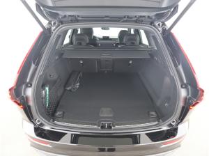 Volvo XC60 T8 Plus Black Edition 0,5%/360°CAM/AHK/BLIS/ACC