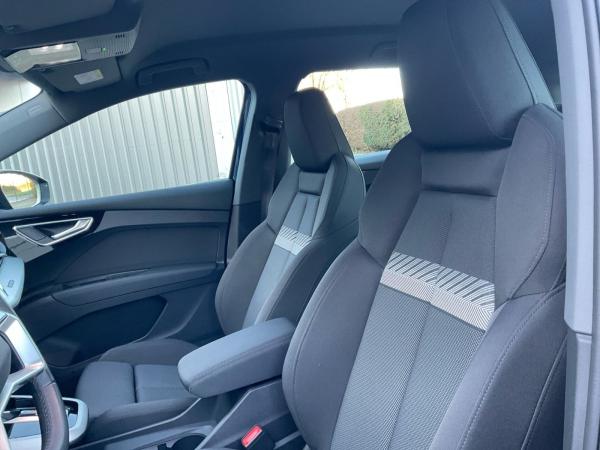 Audi Q4 e-tron Q4 35 e-tron advanced Navi Matrix Keyless ACC