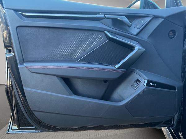 Audi RS3 RS 3 Lim. 2.5 TFSI quattro Matrix SONOS Pano HuD