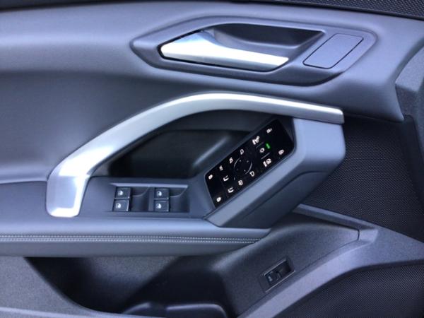 Audi Q5 Sportback 2.0 TDI quattro S-LINE/5JG/TECHPLUS