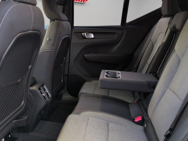 Volvo XC40 B3 B DKG Core+WinterPak.+360°+SOFORT