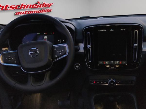 Volvo XC40 B3 B DKG Core+WinterPak.+360°+SOFORT
