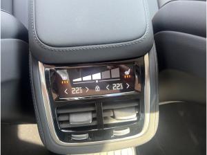 Volvo XC90 T8 AWD AKTION Plus Bright NAVI LED H&K 7Sitze