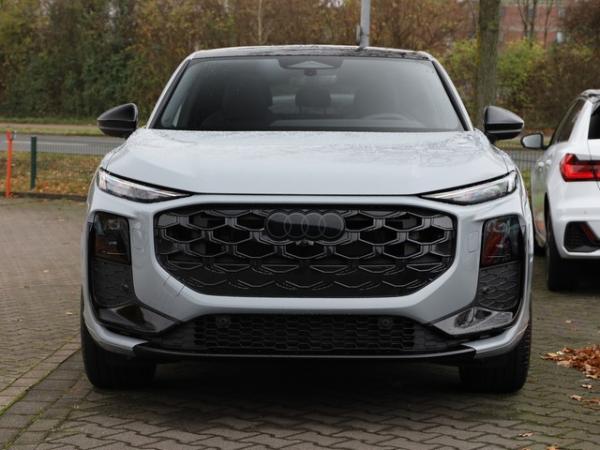 Audi Q3 Sportback 	 2 x S line ACC LED+ TechPlus Pano virtual