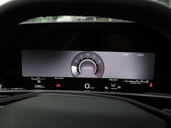 Audi Q3 Sportback 	 2 x S line ACC LED+ TechPlus Pano virtual